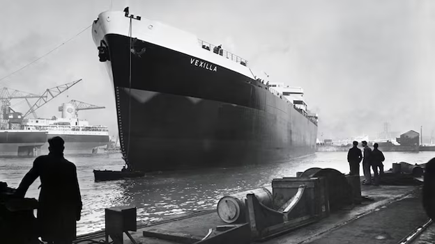Black and white photo of Vexilla tanker in dock